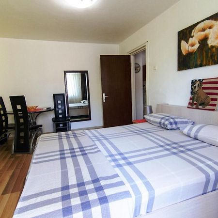 Premium Family Apartment, Floreasca Area Бухарест Экстерьер фото
